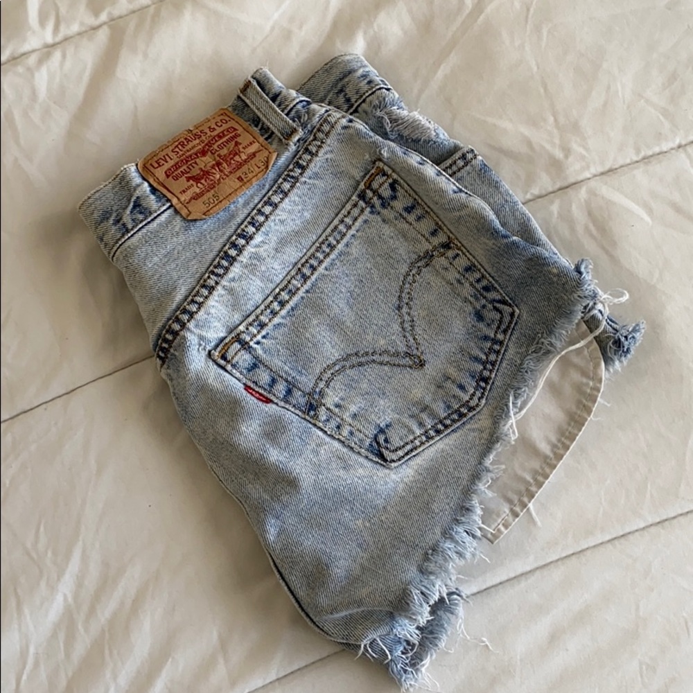 Levi cutoffs-regular fit